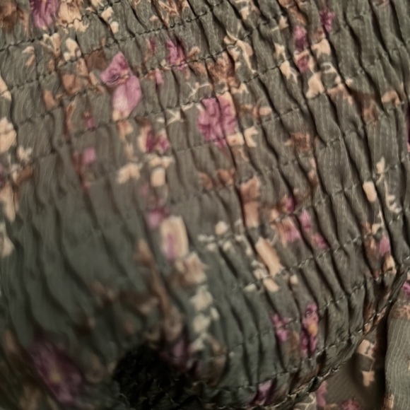 XXSOLDXX & PUP Bonita shirred frill long sleeve bodycon midi dress|sage floral|2 - Picture 6 of 7